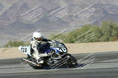 media/Dec-01-2025-Moto Forza (Mon) [[2daa91e15f]]/3-Beginner Group/Session 4 Turn 9/